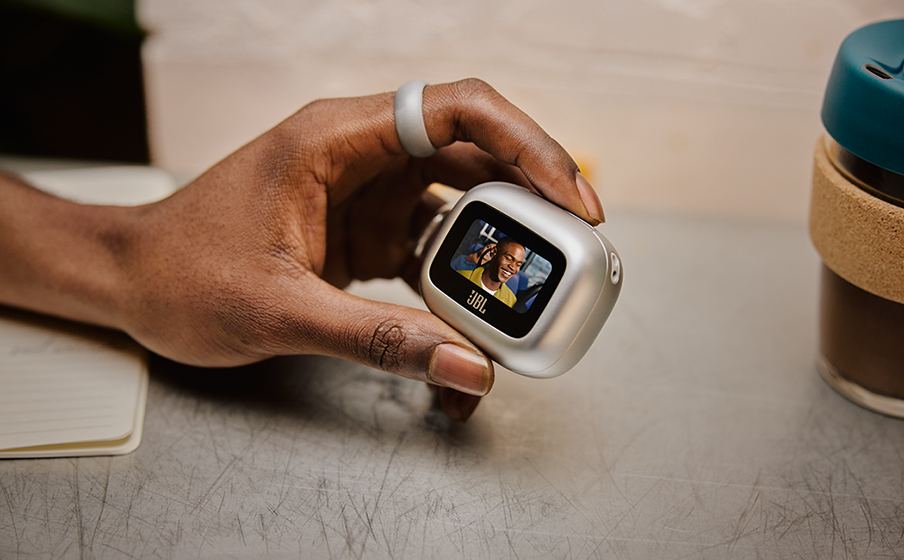 方便的 Smart Charging Case&trade;，實現無應用程式控制