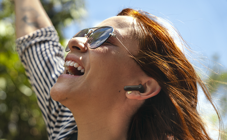 JBL Pure Bass 音效