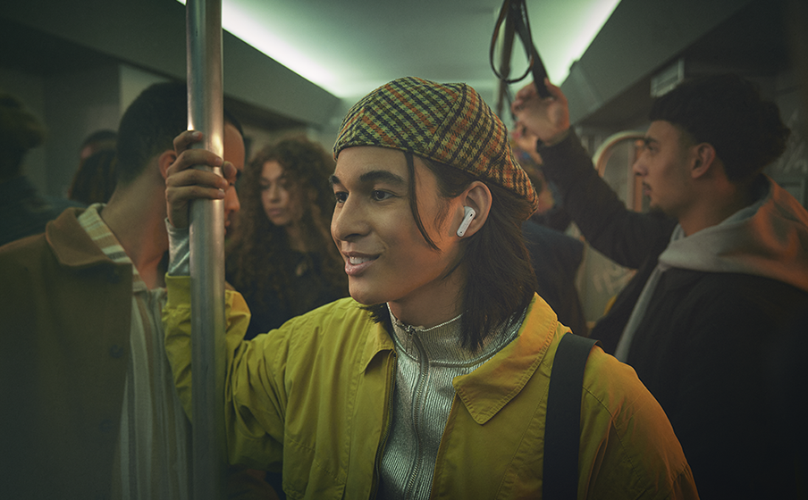 6 個麥克風，提供完美的通話和自訂的通話體驗